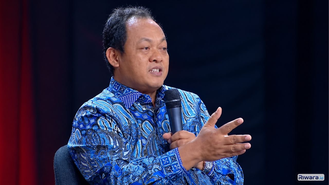Ketua Komisi Hukum dan HAM MUI Prof Dr Suparji Achmad menyampaikan materi tentang penguatan Komisi Yudisial melalui trilogi ilmu akhlak dan adab dalam Diskusi Publik KY di Solo Rabu 23 September 2026